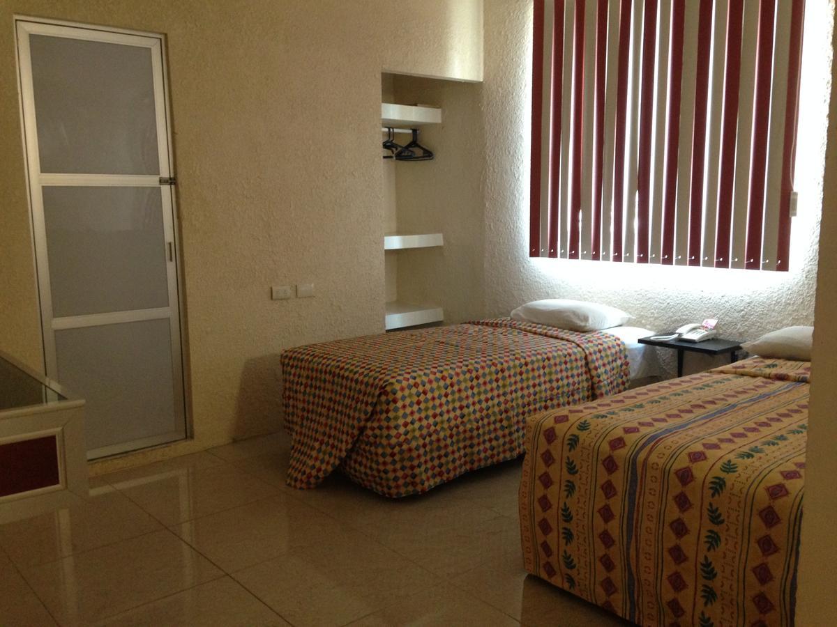 Hotel Moreno Коацакоалкос Екстериор снимка